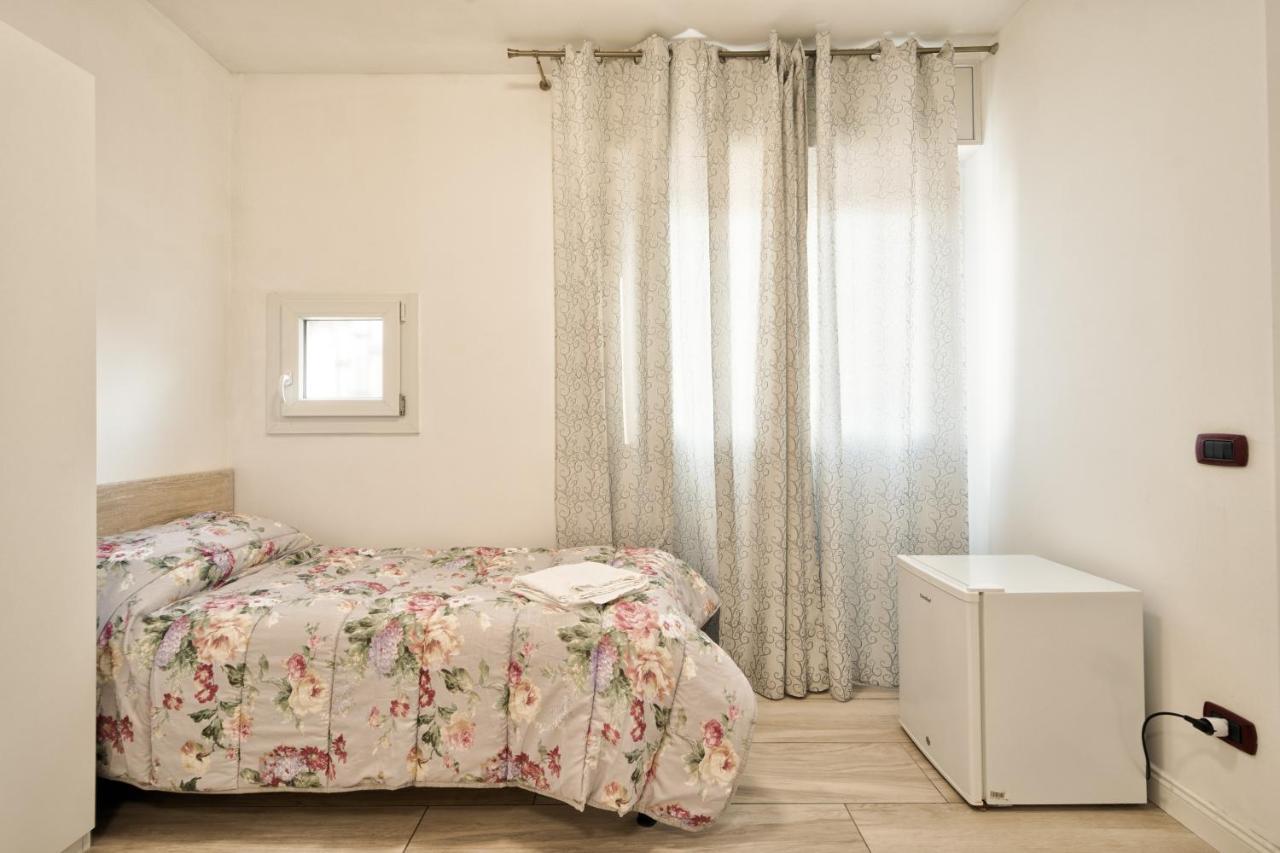 Venice Pink House Hotel Marghera Exterior foto